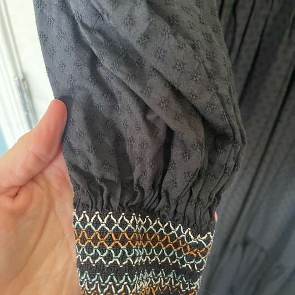 Universal Thread Dress - Picture 4 of 5